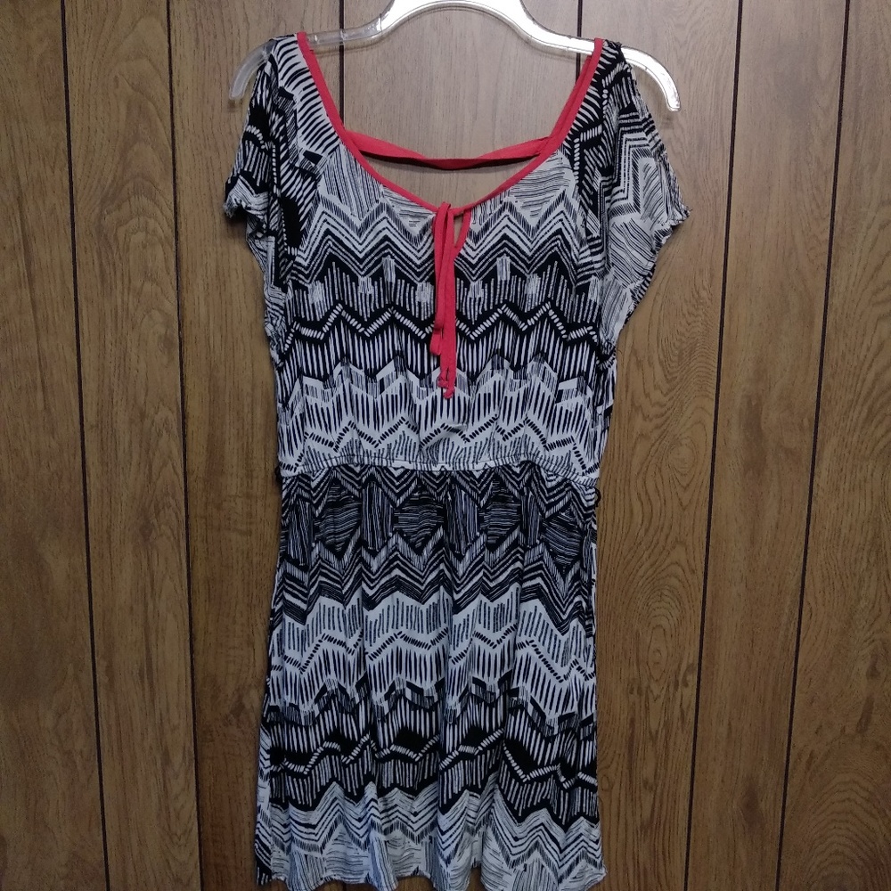 Speechless Black and White Pink Border Dress Med